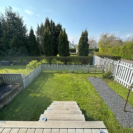 Med Tagterrasse, Have Og Pool. Apartament *